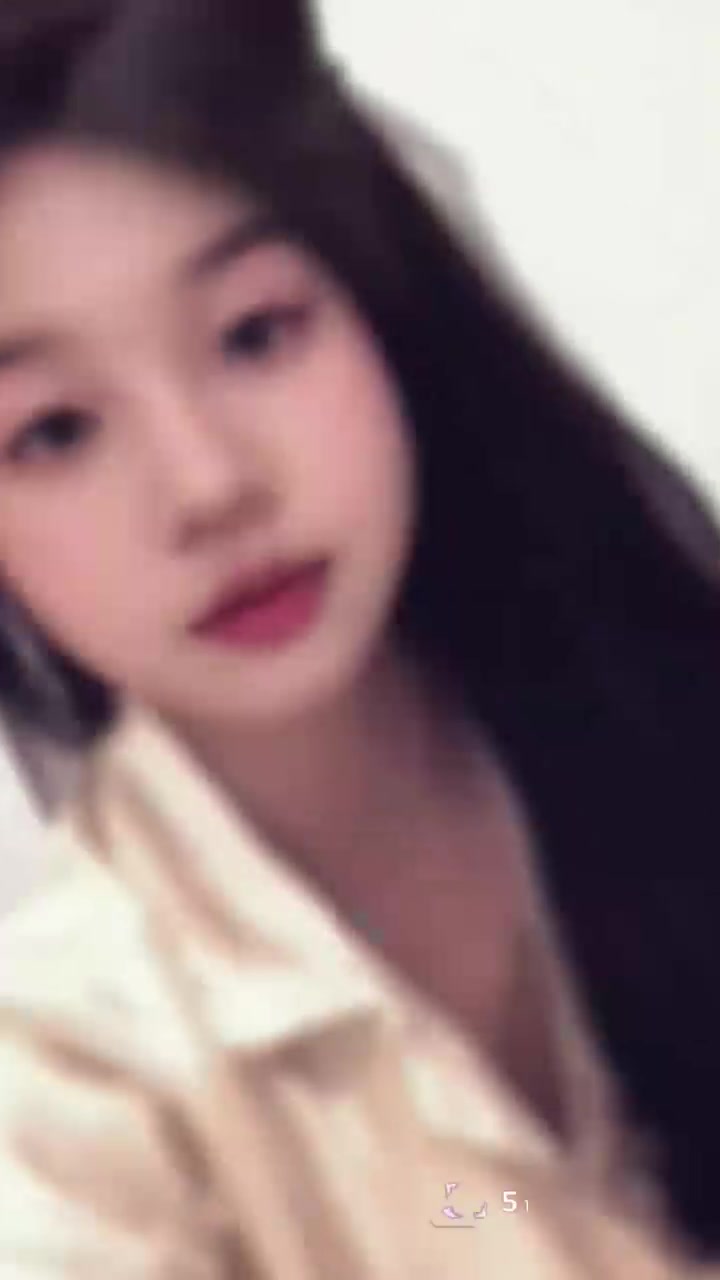抖音少妇 懒得热情 不雅视频泄露 儿子拍下换衣瞬间发布全网 美乳肥穴全裸露出震惊众人1