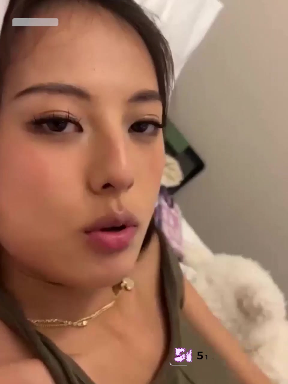 抖音反差博主 ray 生日后无缝新欢 IG与王思聪互关引爆热议 被连续扒出实战视频！