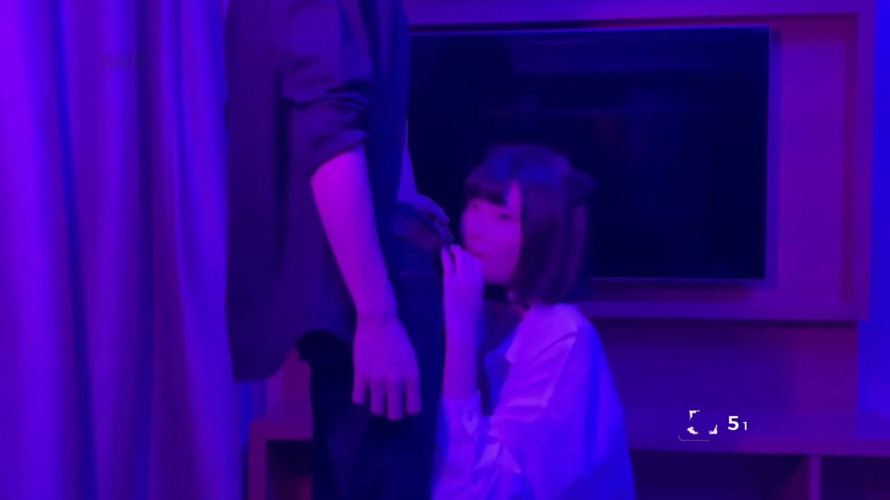 推特博主 Patreon 会员福利 拍完写真被摄影师调教 后入打桩被操到娇喘连连！1