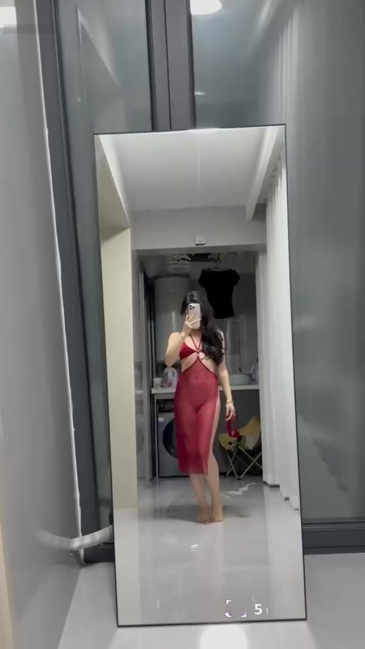 高颜值网美 刘欣儿 性爱自拍 身穿制服露脸口交肉棒 骑乘后入猛操白虎淫穴