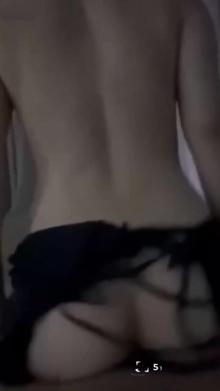 湖南星河湾房产女经理 李丽 网聊约炮 表面装清高实则淫骚母狗 远程调教淫骚程度直接爆表