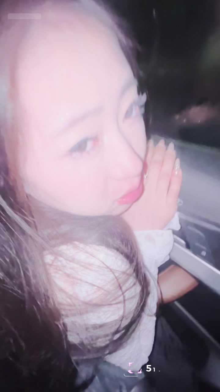 反差学妹 Grace 约炮私拍流出 露脸舔屌车震骑乘 与男友通话被扣穴 骚的毫不避讳