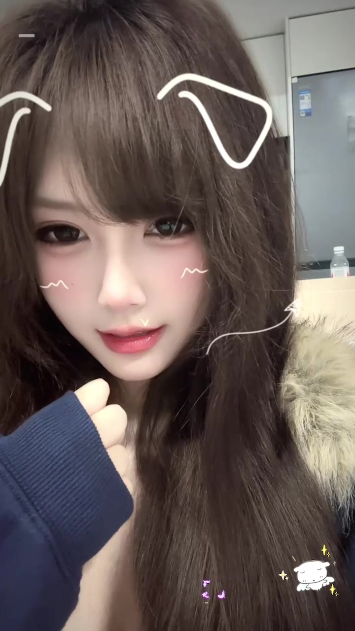 抖音网红 汁汁老师 定制福利视频流出 奶粉腿长完美身材一览无余！1