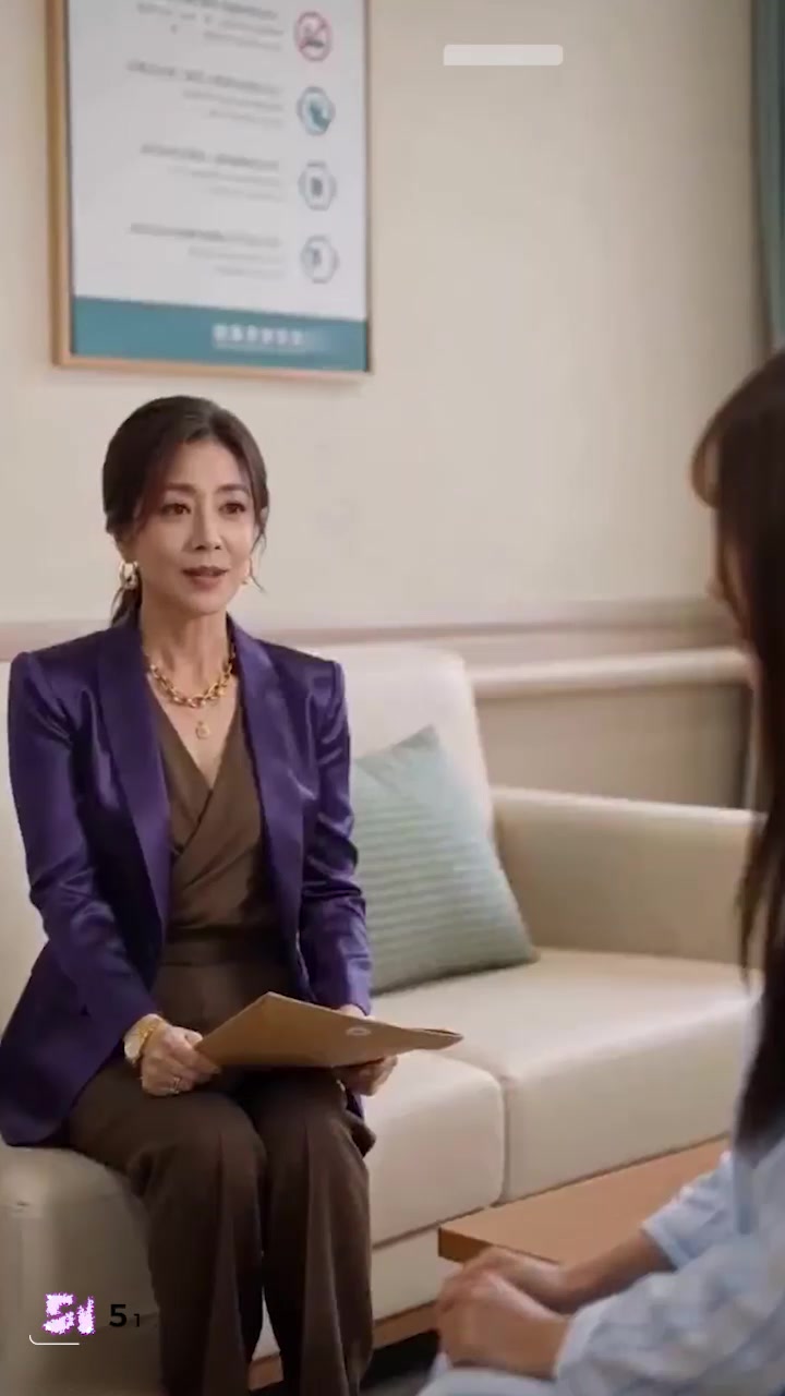 AI成人短剧 弱点 第26-28集 组长求当肉便器撕丝袜挨操 门外偷拍身份秘密缠死！