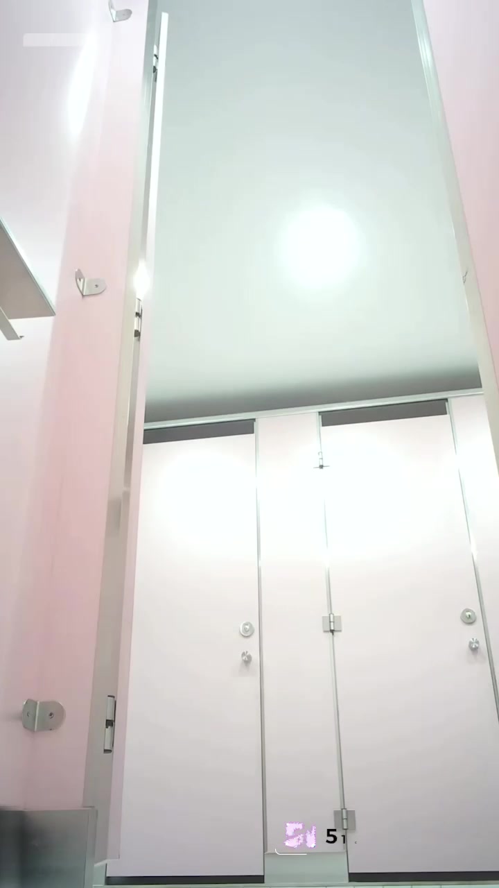 精品偷拍厕所系列 偷拍欲望惊险刺激 肥臀蜜穴尽收眼底犹如身临其境！