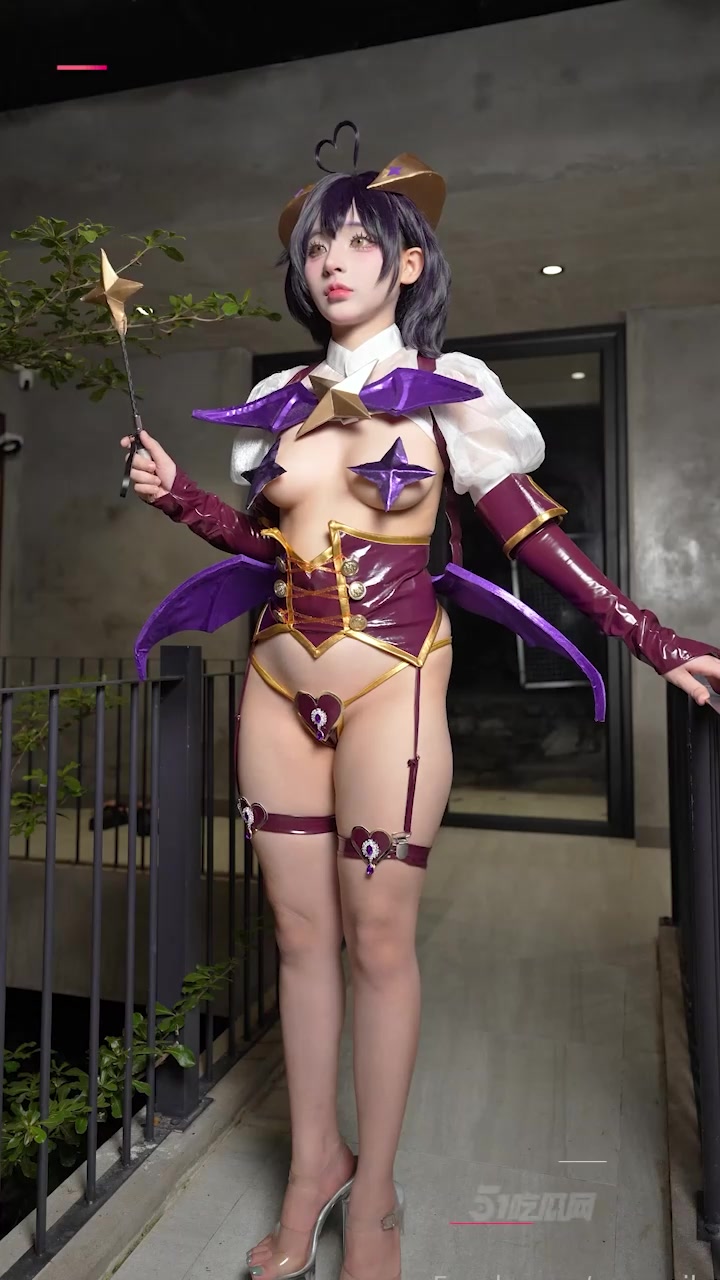 越南福利姬 yuumeilyn 大尺度私拍 COS柊舞缇娜憧憬成为魔法少女 炮机自慰口交后入白浆四溢！1