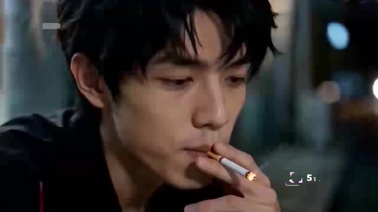 AI成人短剧 分手后被一群精神小妹收留 第1集 只需100块即可开启后宫模式！
