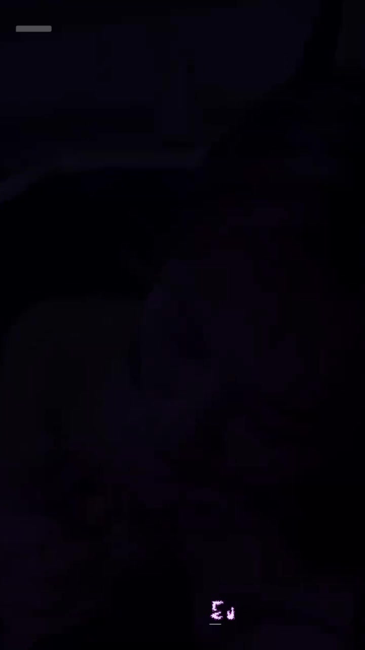 超美巨乳模特儿露脸约炮 细腰翘臀自带骚劲 玩具震穴穿黑丝骑乘 叫声压抑又带感