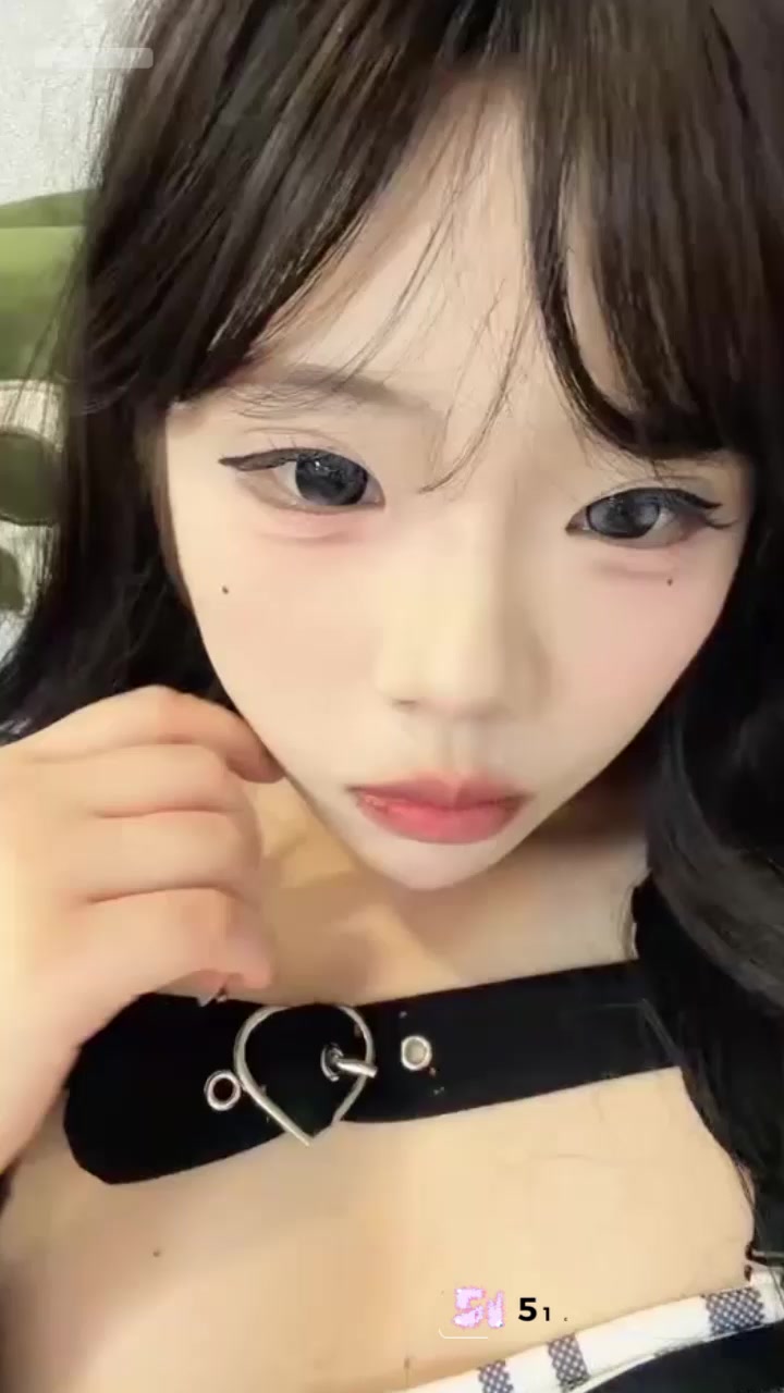 抖音爆奶网红妹 Cr3 性爱合集 露脸骑乘后入玩公共调教 被炮友训成乖巧母狗
